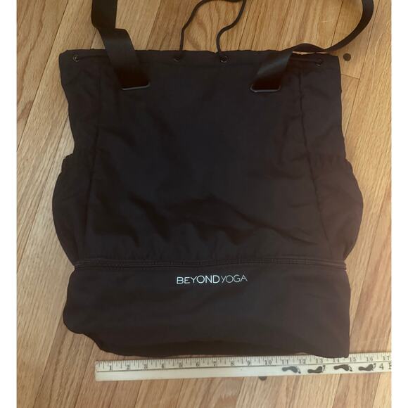 Beyond Yoga Beyond Yoga Convertible Gym Bag Bookbag Blk Drawstring Workout Bag - Picture 1 of 7